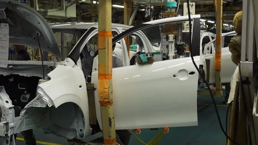 V kolínské Toyotě se neobnoví naplno výroba ani po měsíční odstávce